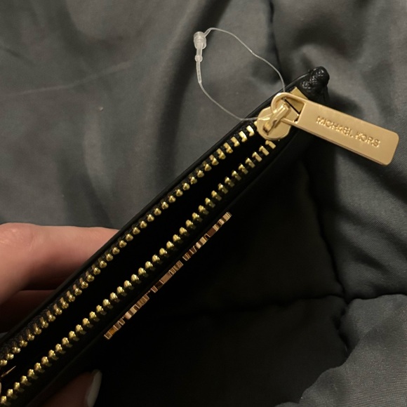 Michael Kors Coin Purse/Card holder - Picture 5 of 5